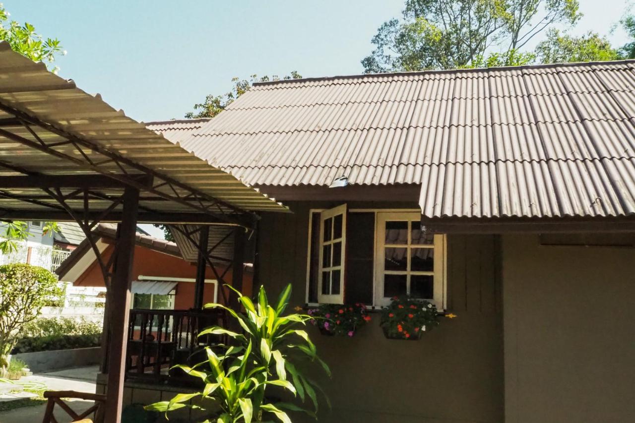 Chomklong Experience Acomodação com café da manhã Pak Chong Exterior foto